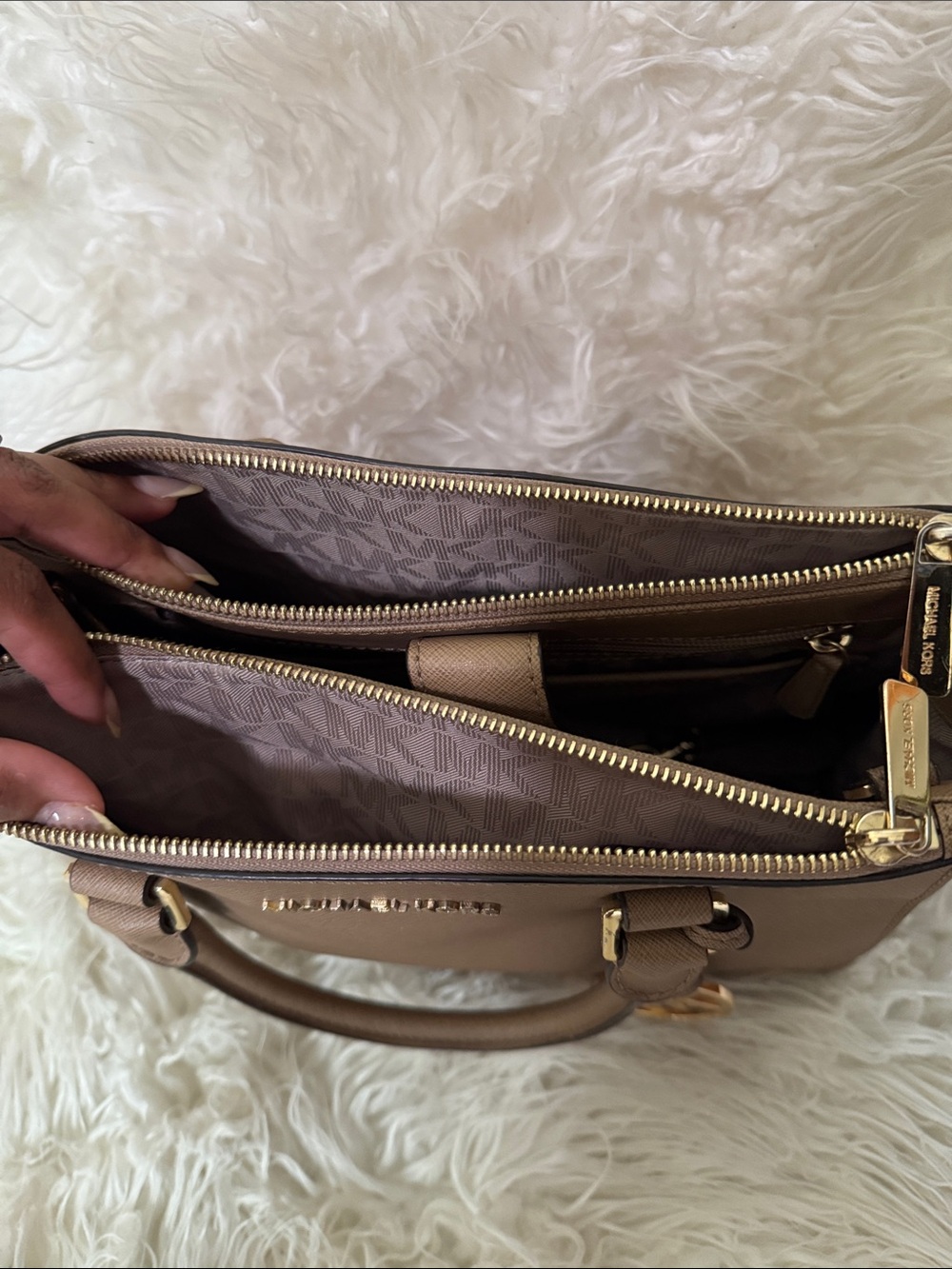 MICHAEL KORS Taupe Saffiano Leather Satchel with Gold Hardware - Picture 4 of 10